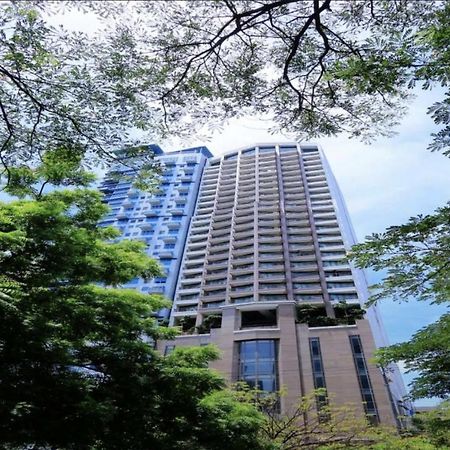 One Bedroom Apartment With Netflix At Greenbelt Makati マニラ市 エクステリア 写真